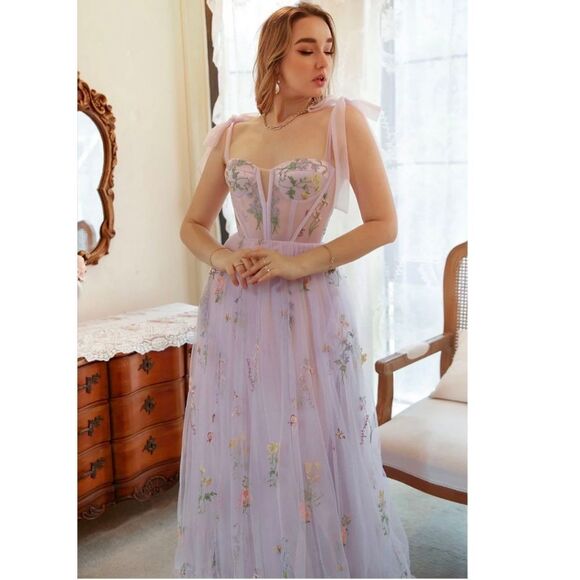 Zapaka Lavender Tulle A Line Corset Plus Size Prom Dress with Embroidered NWT - Picture 3 of 13